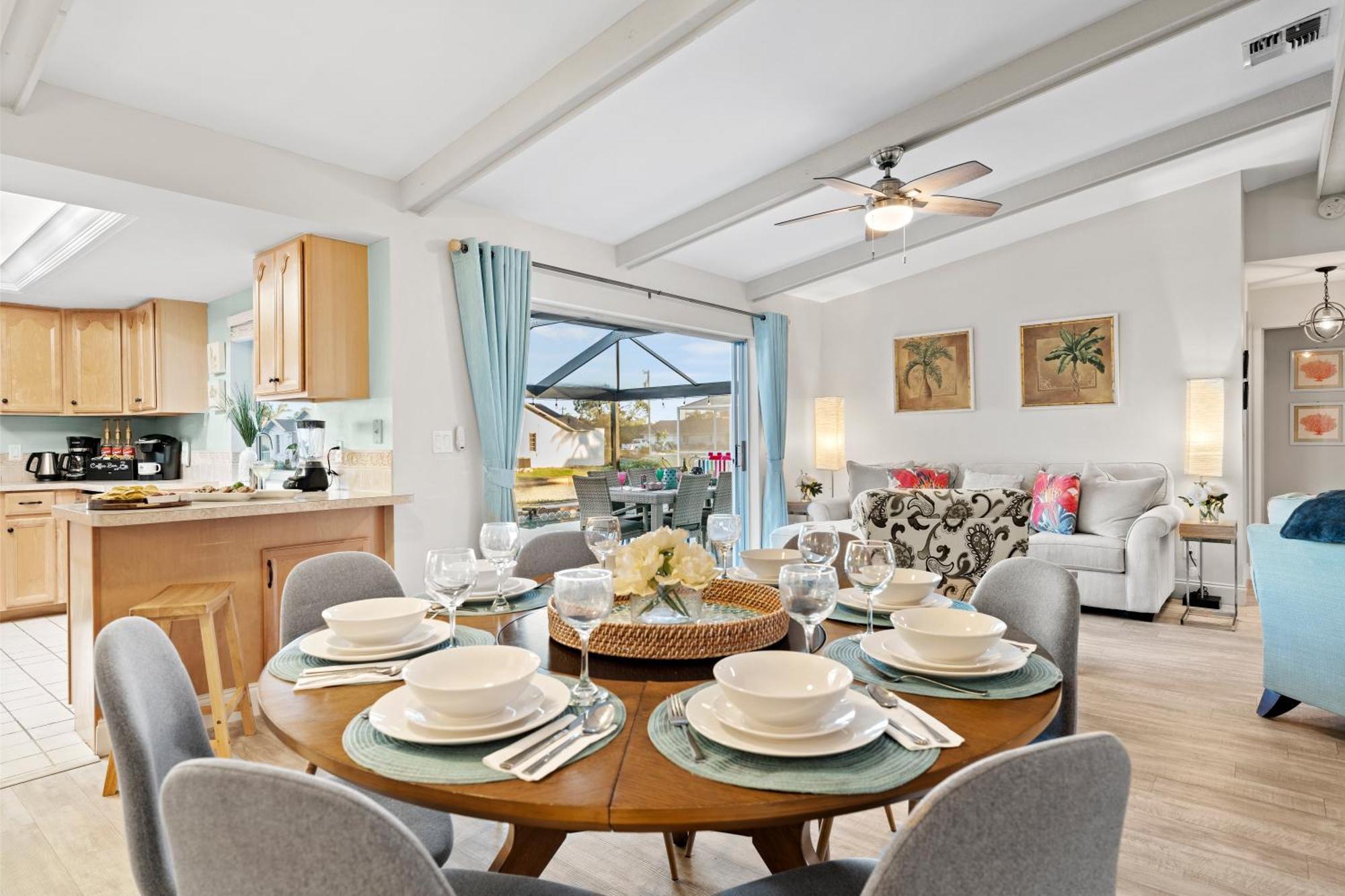 Serenity Waterfront Villa With King Suite, Private Pool, Great Lanai Enclosure And Long Water Views Cape Coral Eksteriør billede